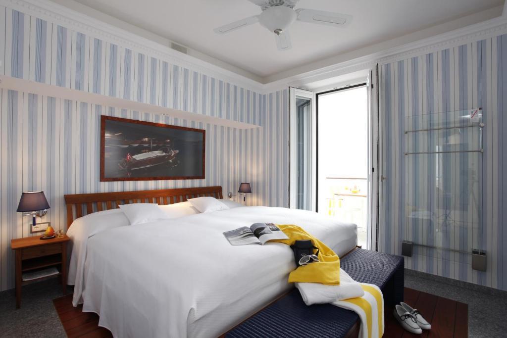 Holiday Hotel Yachtsport Resort Lago Maggiore Brissago Szoba fotó